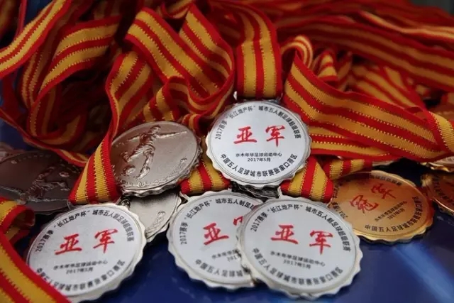 波杰姆斯基高效发挥，19分钟内斩获16分